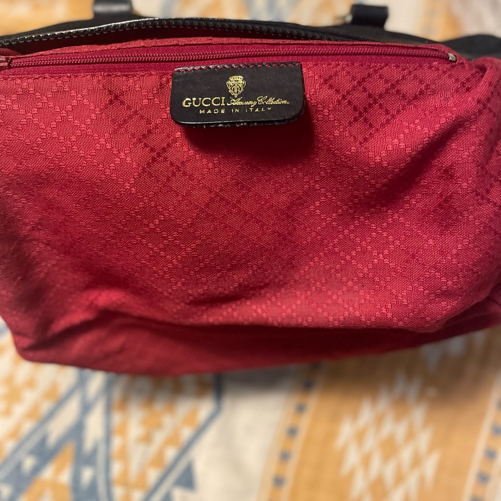 GUCCI - Boston Bag with iconic Sherry Line logo - Picture 9 of 16